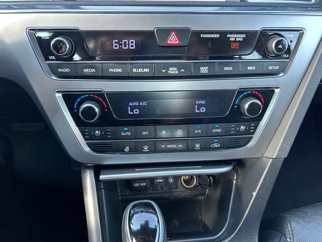 Used 2016 Hyundai Sonata Limited w/ Option Group 05 FWD image 21