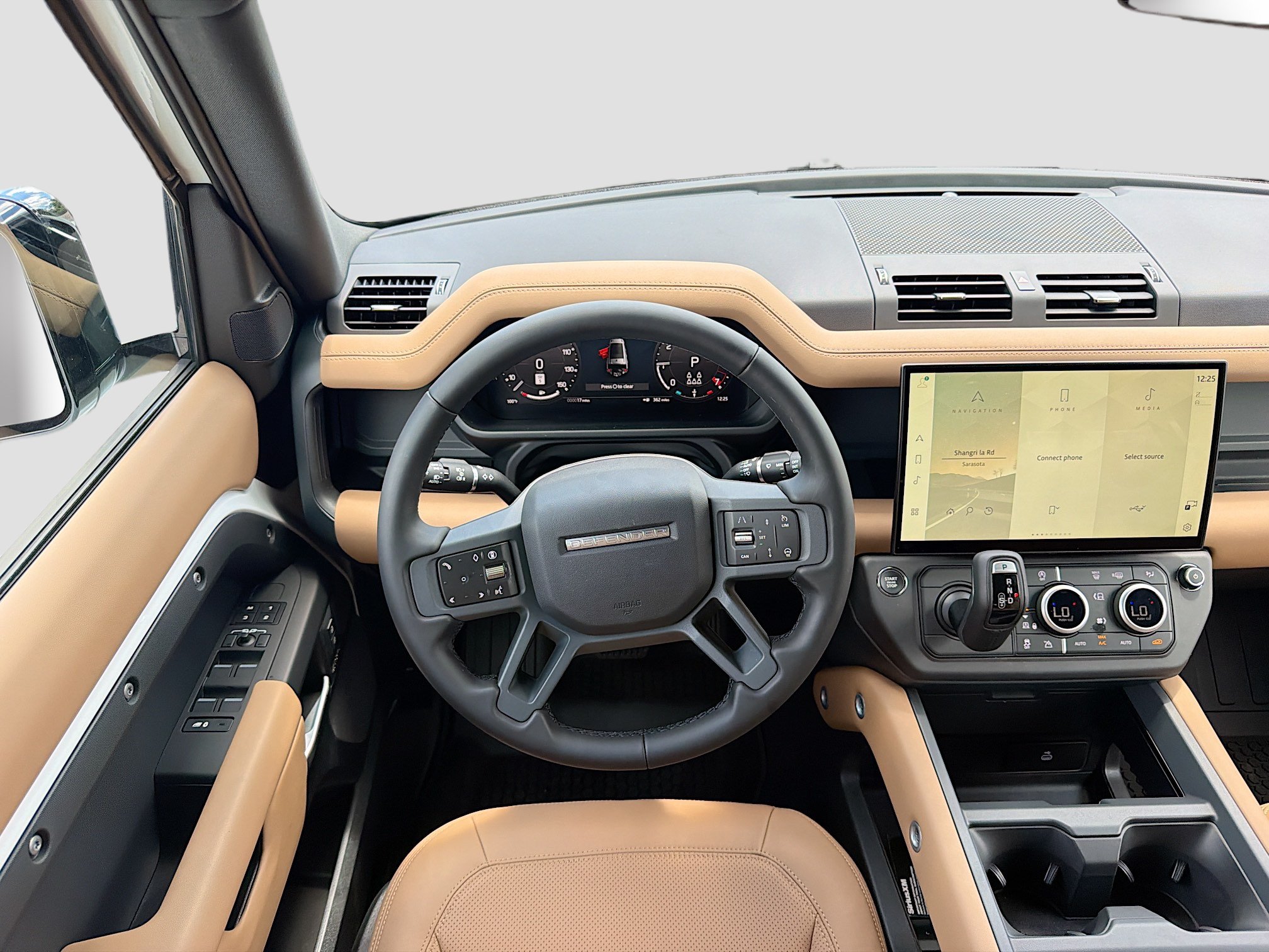 New 2026 Land Rover Defender 130 X-Dynamic SE AWD/4WD image 17