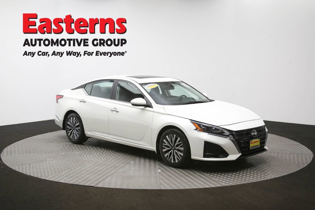 Used 2024 Nissan Altima 2.5 SV w/ SV Premium Package image 49