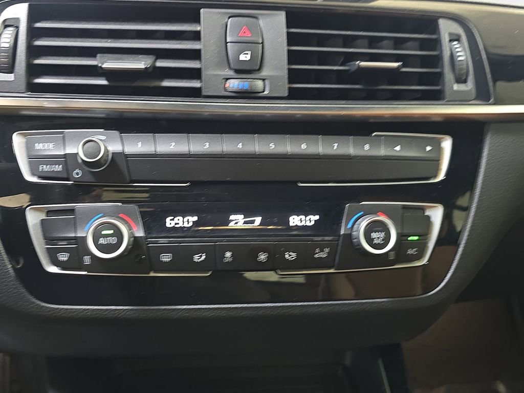 Used 2019 BMW 230i Convertible w/ Convenience Package RWD image 25