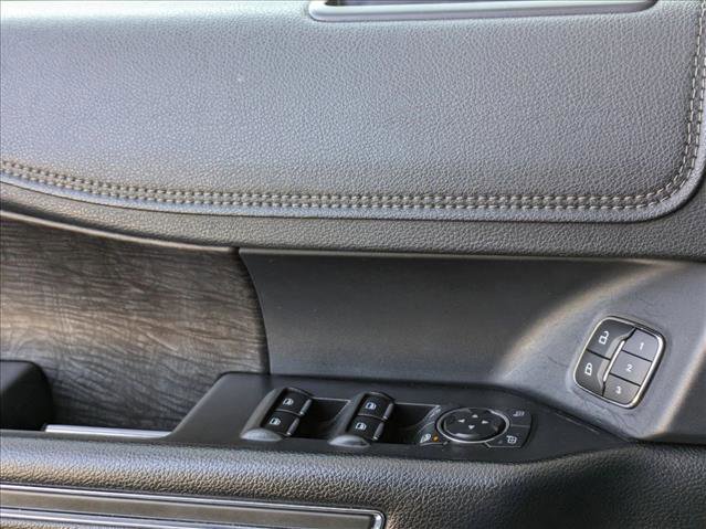 Used 2021 Ford Expedition Max Limited image 2