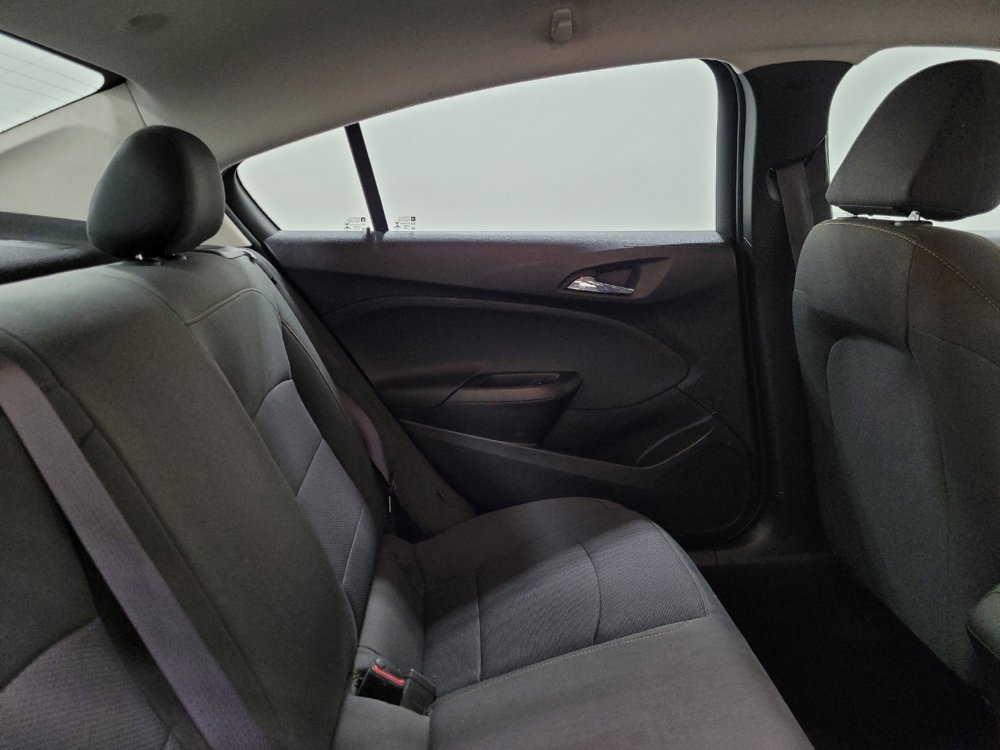 Used 2017 Chevrolet Cruze LS FWD image 19