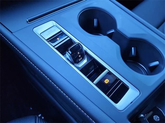 New 2026 Volkswagen Atlas Cross Sport SE image 23