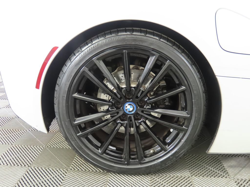 Used 2019 BMW i8 Roadster image 35
