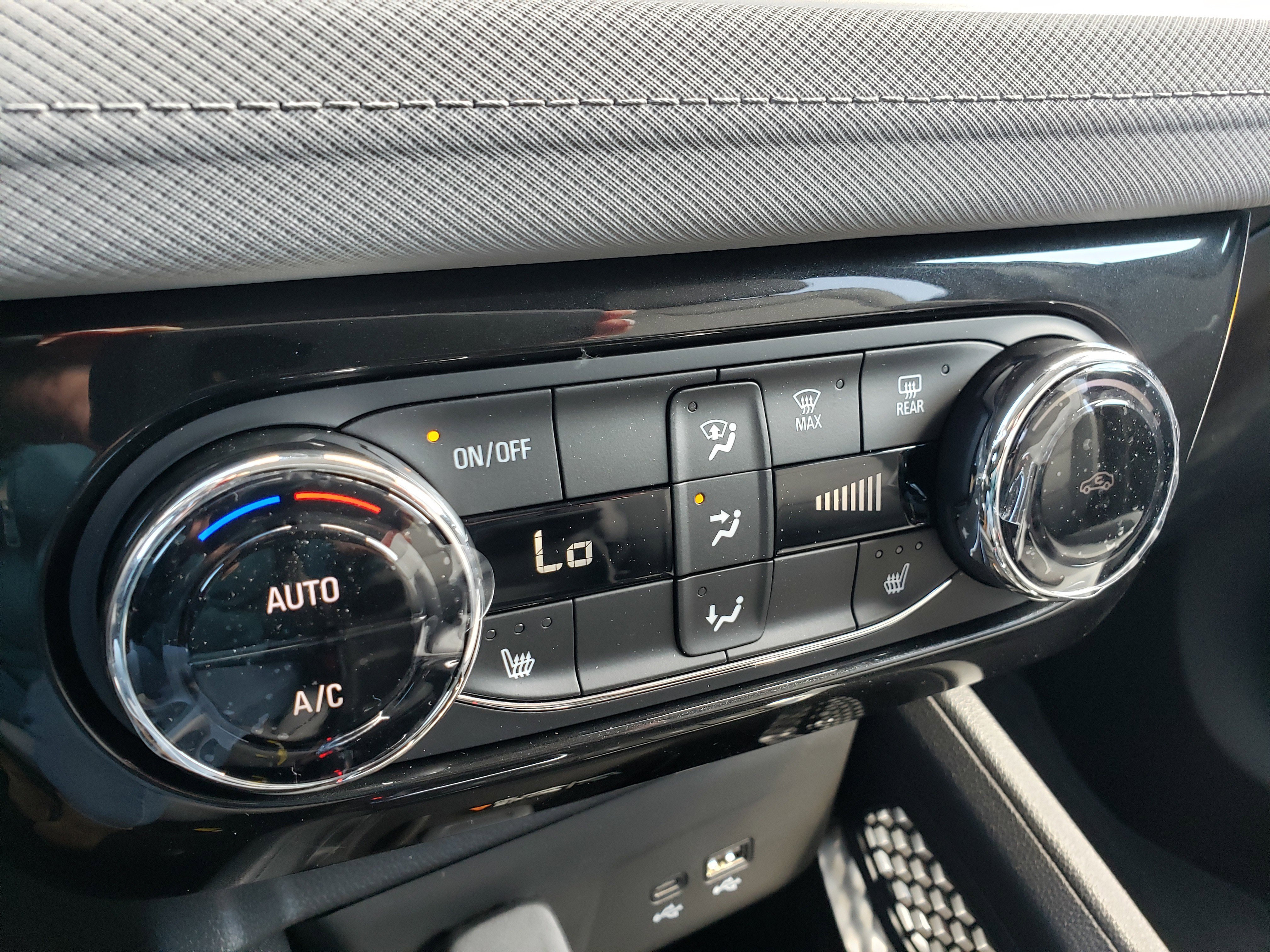 New 2026 Chevrolet TrailBlazer LT w/ Convenience Package image 24