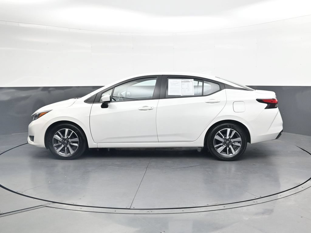 Used 2025 Nissan Versa SV FWD image 11