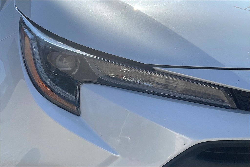 Used 2023 Toyota Corolla LE FWD image 29