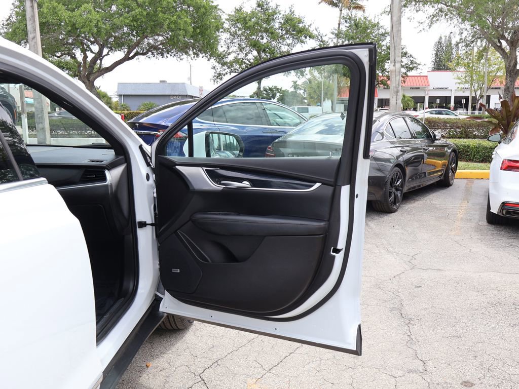 Used 2024 Cadillac XT5 Premium Luxury FWD image 28