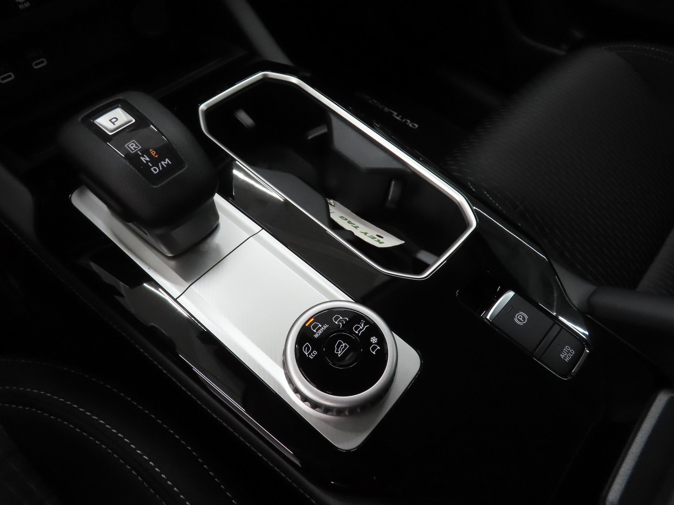 New 2026 Mitsubishi Outlander ES image 15