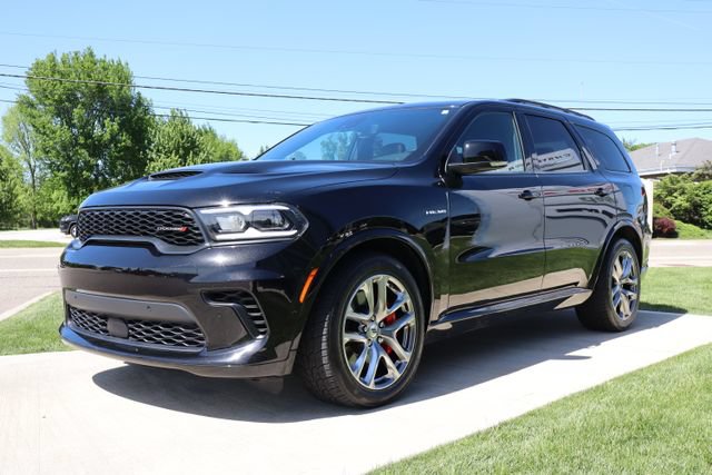 Used 2024 Dodge Durango R/T w/ Tow 'N Go Package AWD/4WD image 9