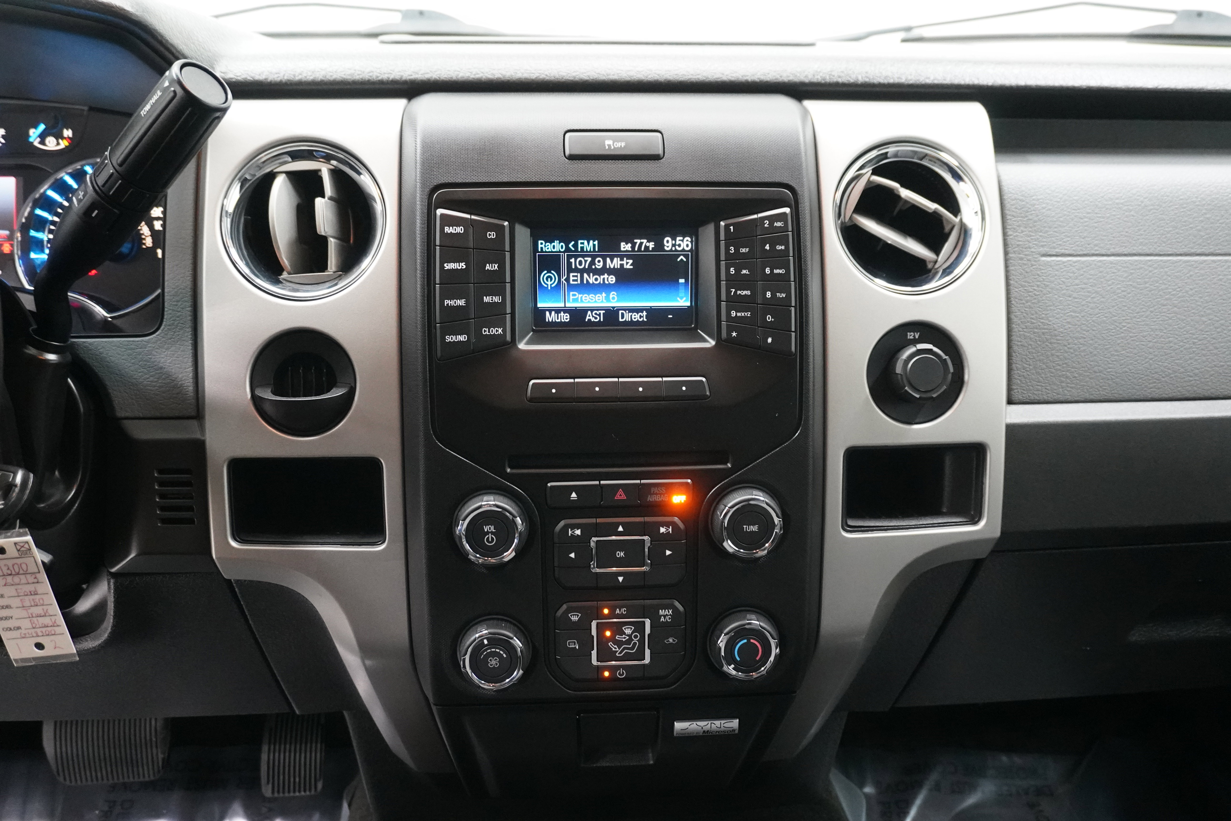 Used 2013 Ford F150 XLT w/ XLT Chrome Pkg image 17