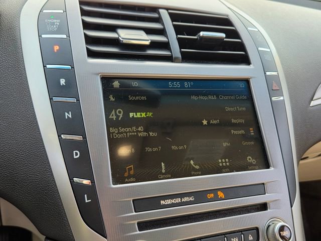 Used 2017 Lincoln MKZ Premiere image 21