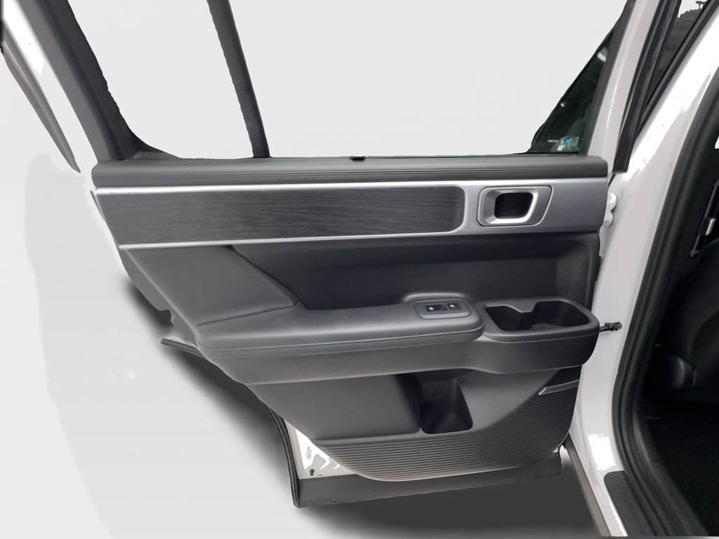 Used 2024 Hyundai Santa Fe Limited AWD/4WD image 28