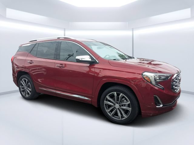 Used 2018 GMC Terrain Denali w/ Advanced Safety Package FWD image 2