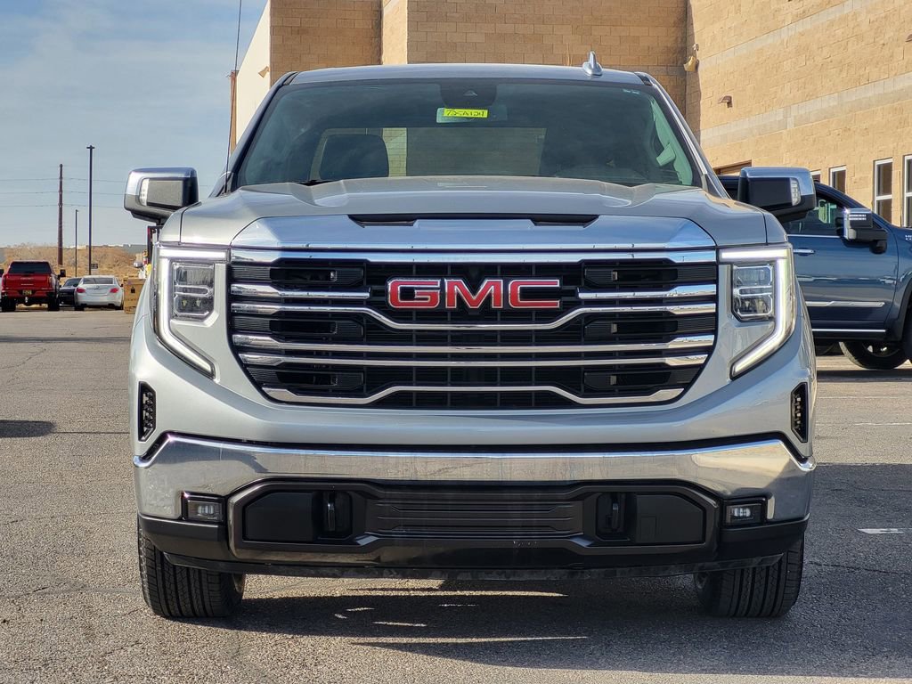 Used 2024 GMC Sierra 1500 SLT AWD/4WD image 3