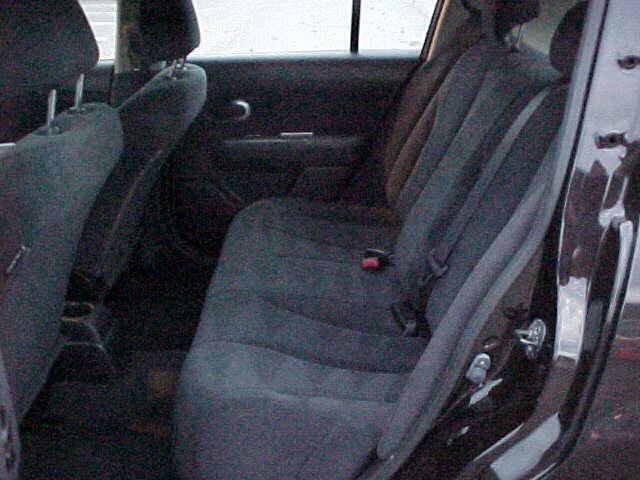 Used 2010 Nissan Versa 1.8 S w/ PWR Plus Pkg FWD image 15