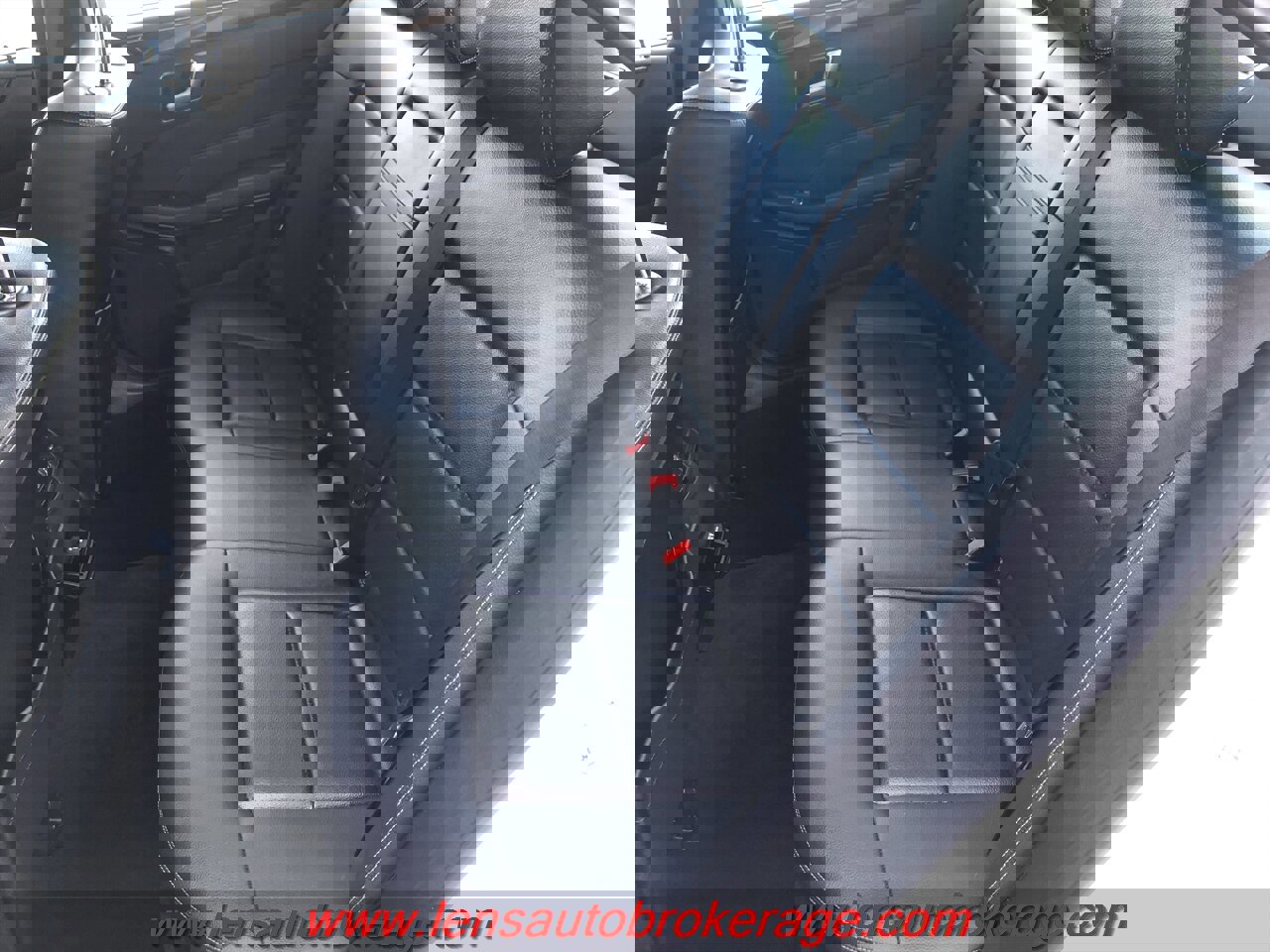 Used 2014 Mercedes-Benz E 350 Sedan image 16