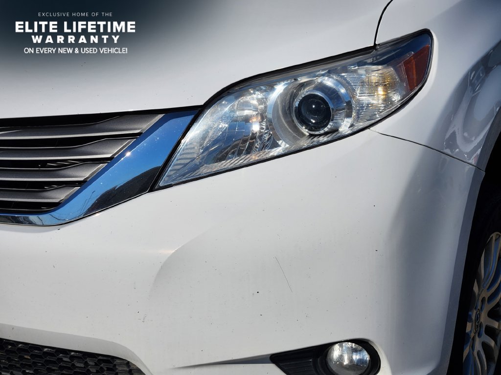 Used 2014 Toyota Sienna XLE FWD image 8