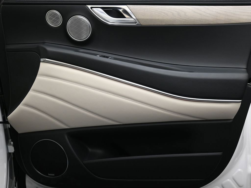 Used 2024 Genesis GV80 3.5T w/ Prestige Package image 11