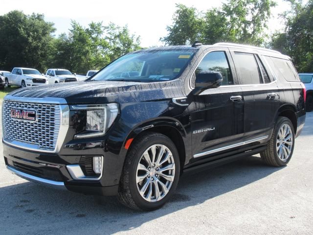 Used 2024 GMC Yukon Denali w/ Denali Reserve Package AWD/4WD image 3