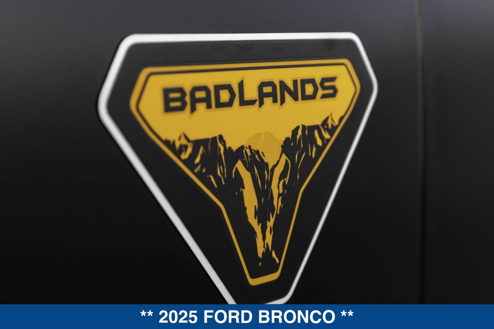 Used 2025 Ford Bronco Badlands AWD/4WD image 23