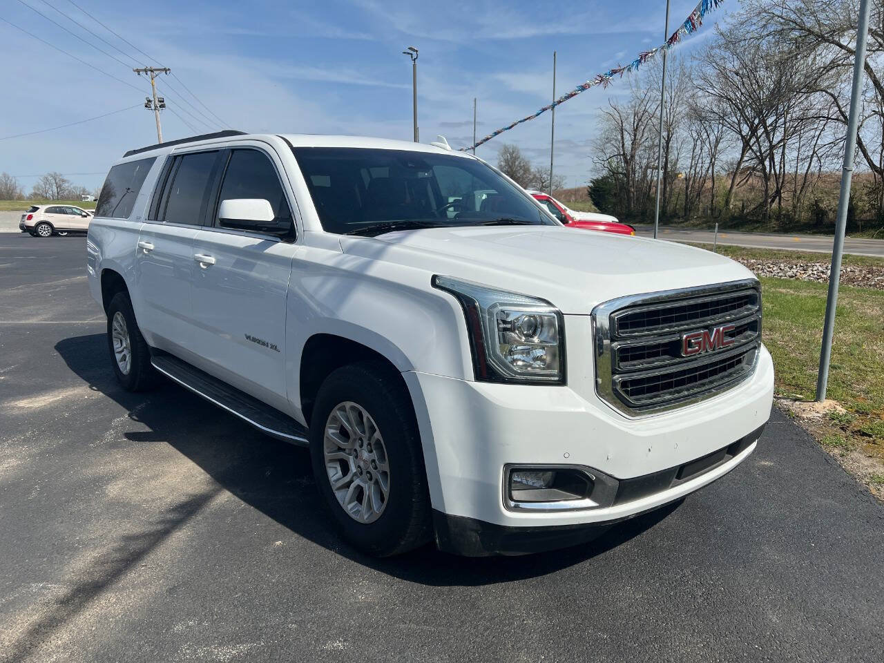 Used 2019 GMC Yukon XL SLT AWD/4WD image 7