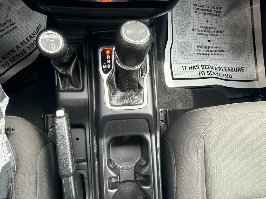 Used 2023 Jeep Wrangler Sport AWD/4WD image 26
