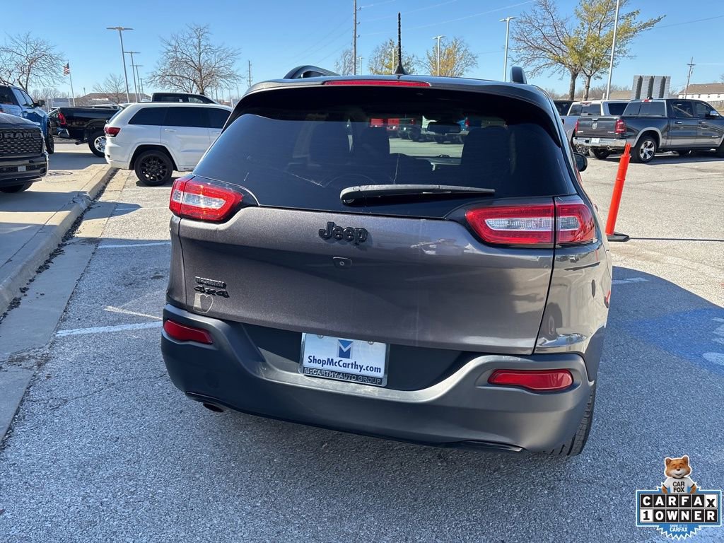 Used 2018 Jeep Cherokee Latitude w/ Altitude Package image 21