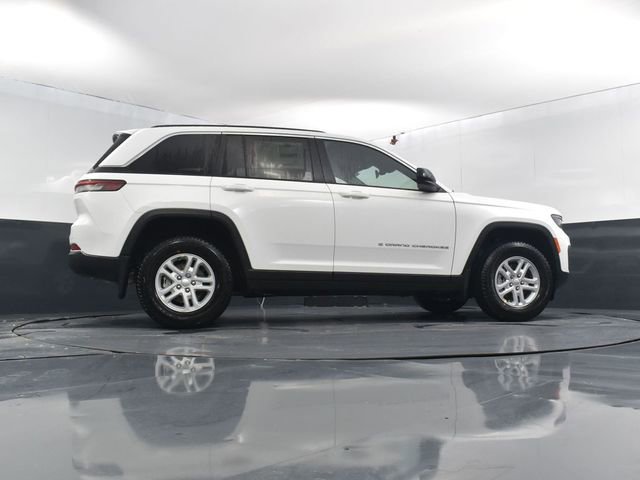 New 2025 Jeep Grand Cherokee Laredo w/ MOPAR Finishing Package image 51