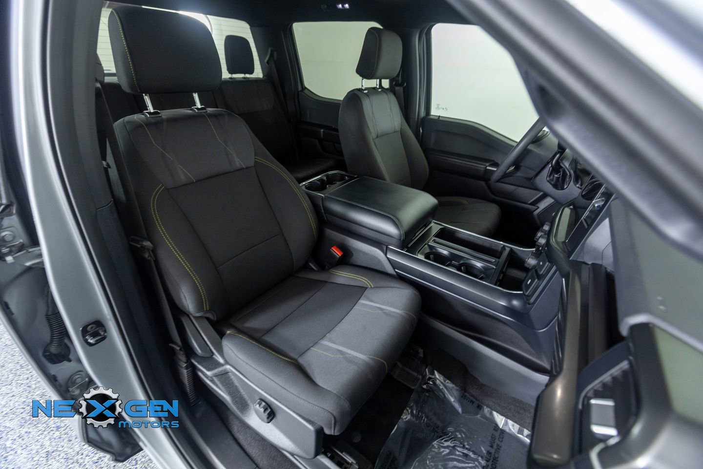 Used 2024 Ford F150 STX image 42