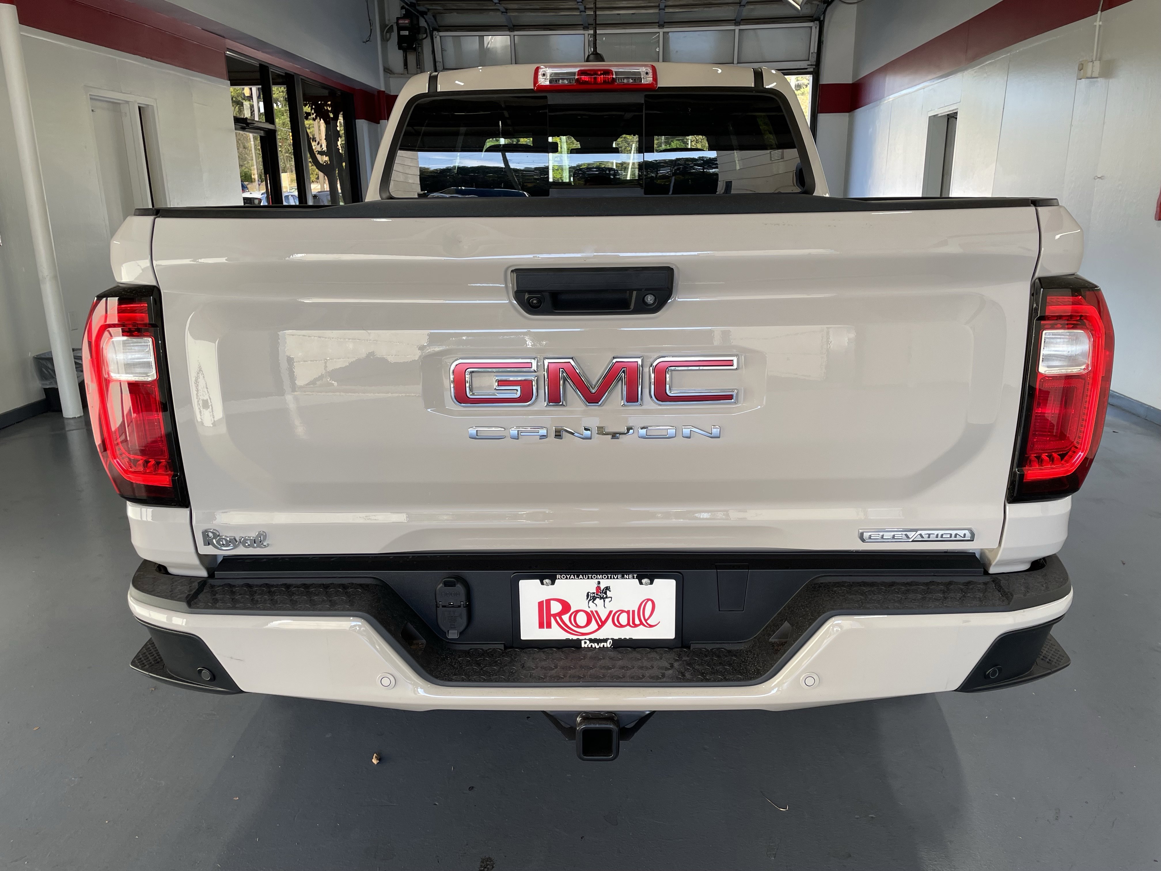 New 2026 GMC Canyon Elevation w/ Convenience Package RWD image 5