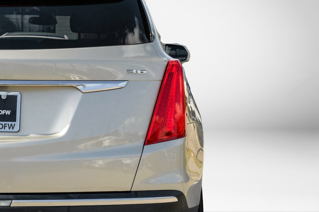 Used 2017 Cadillac XT5 Luxury w/ Driver Awareness Package FWD image 48