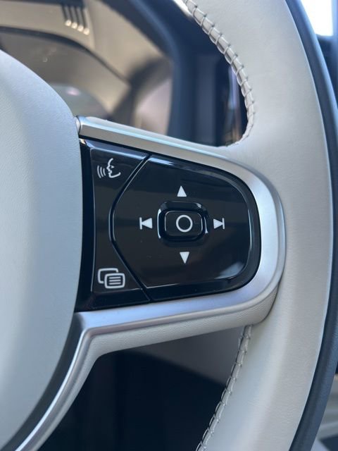 New 2026 Volvo XC60 B5 Ultra w/ Climate Package PRO image 12