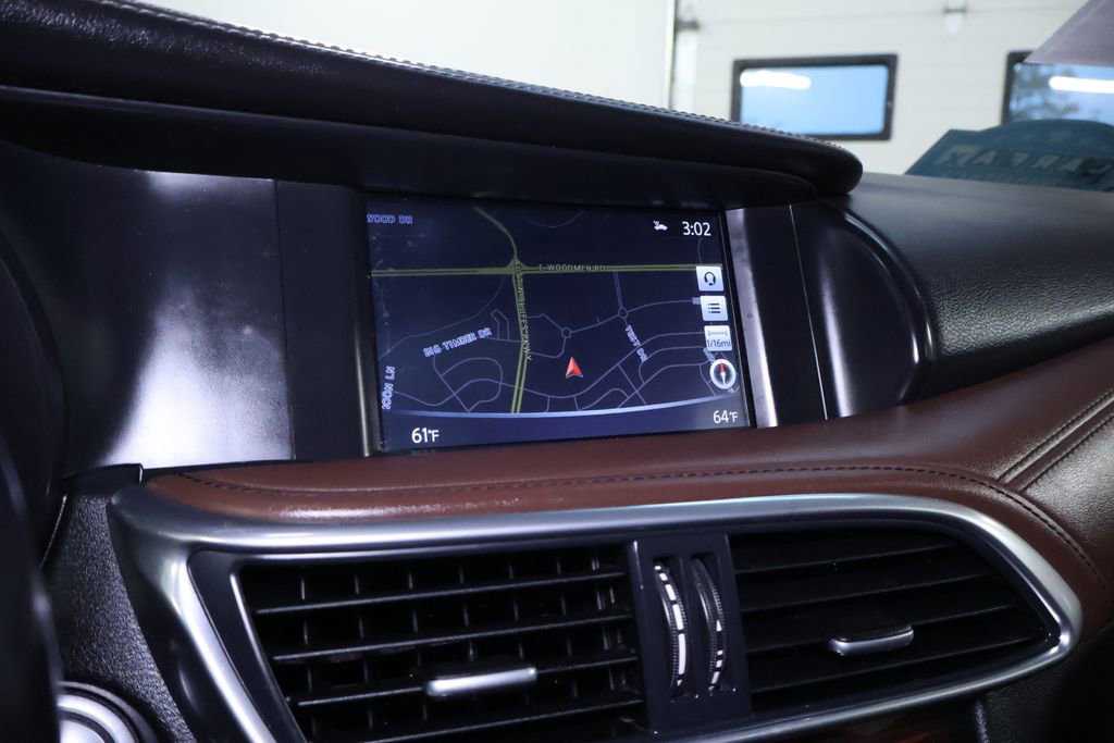 Used 2018 INFINITI QX30 Premium w/ Navigation Package image 24