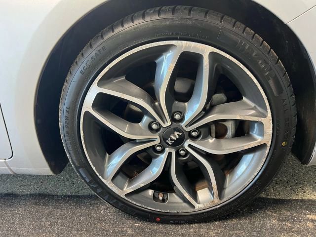 Used 2015 Kia Forte SX image 16