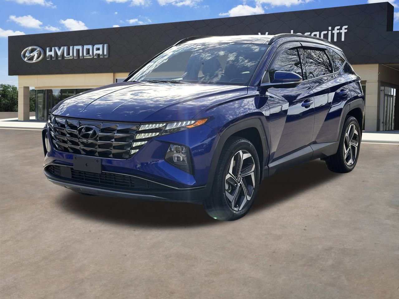 Used 2023 Hyundai Tucson Limited w/ Cargo Package image 3