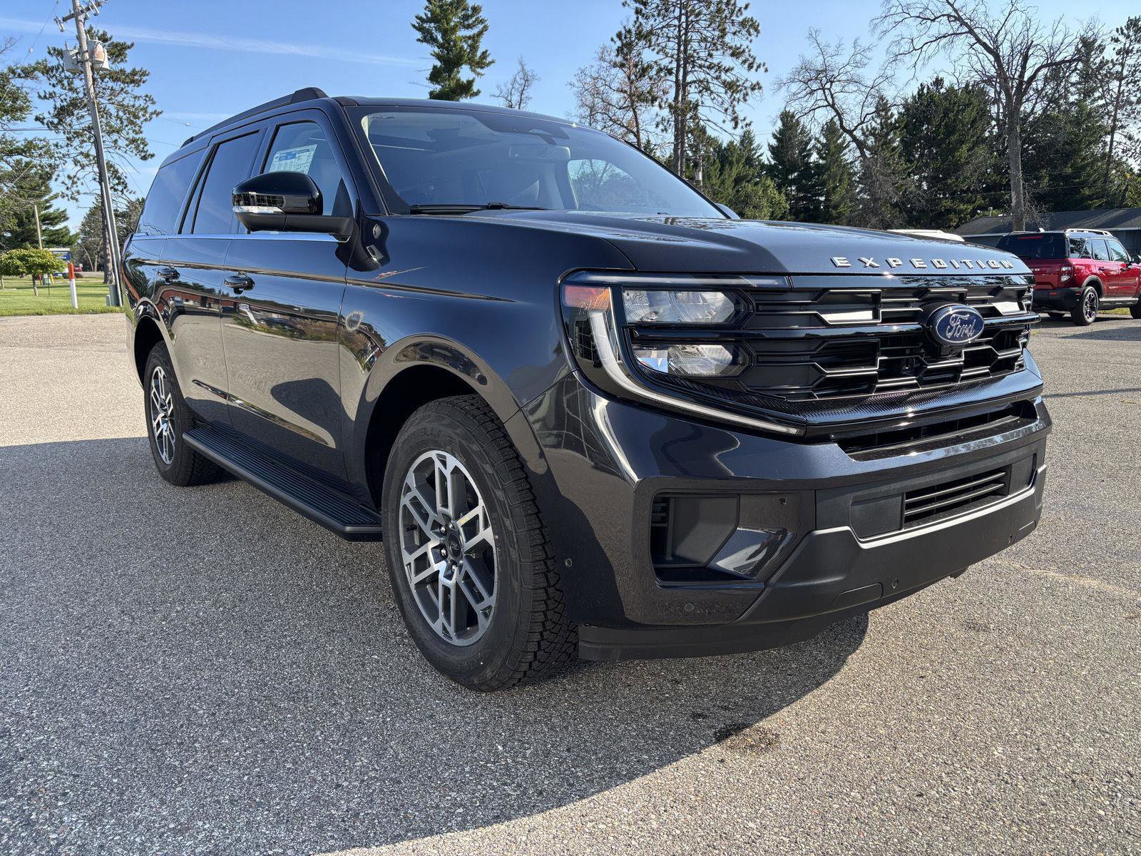 New 2025 Ford Expedition Active video 1