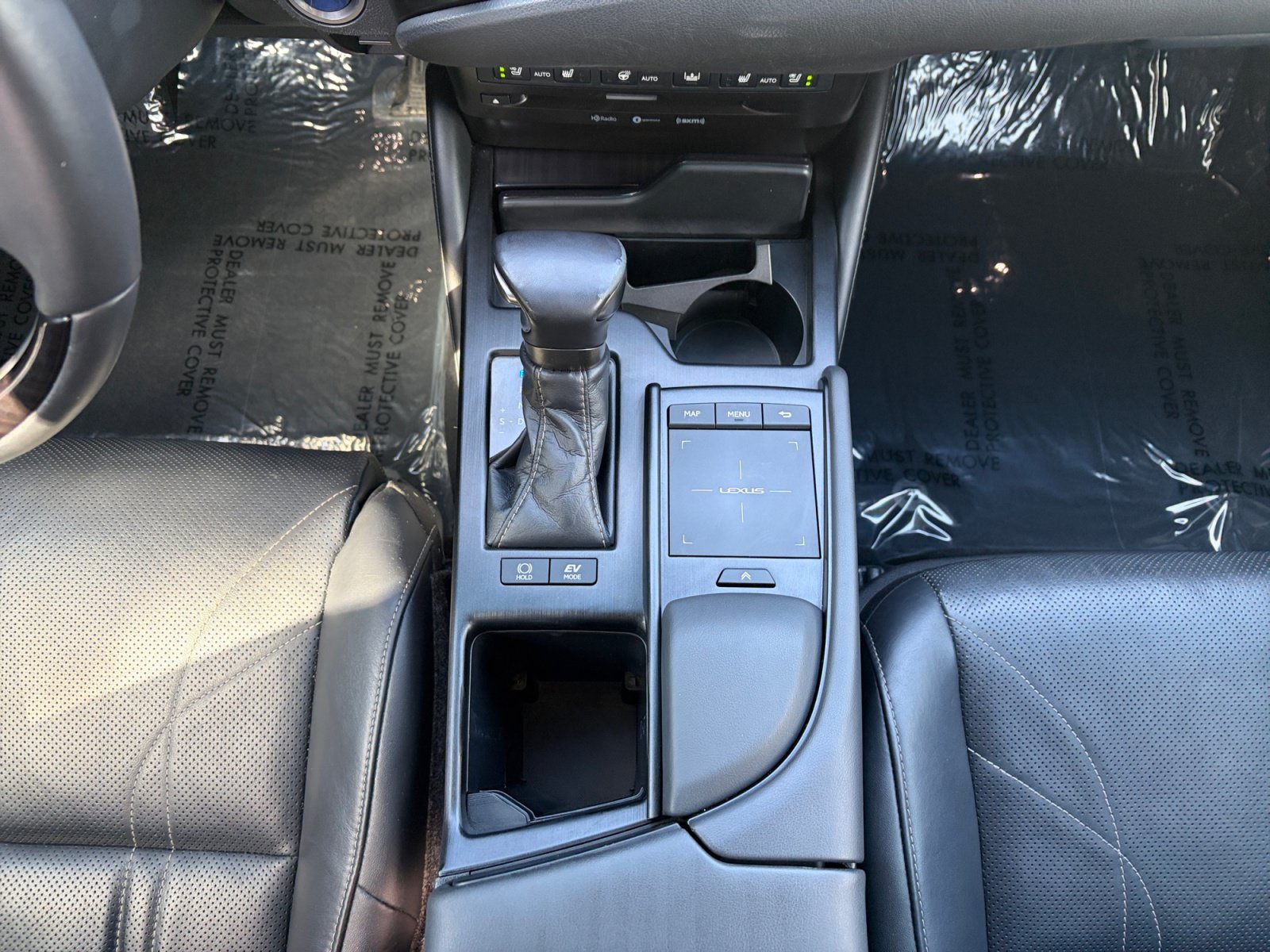 Used 2019 Lexus ES 300h w/ Accessory Package 2 FWD image 23