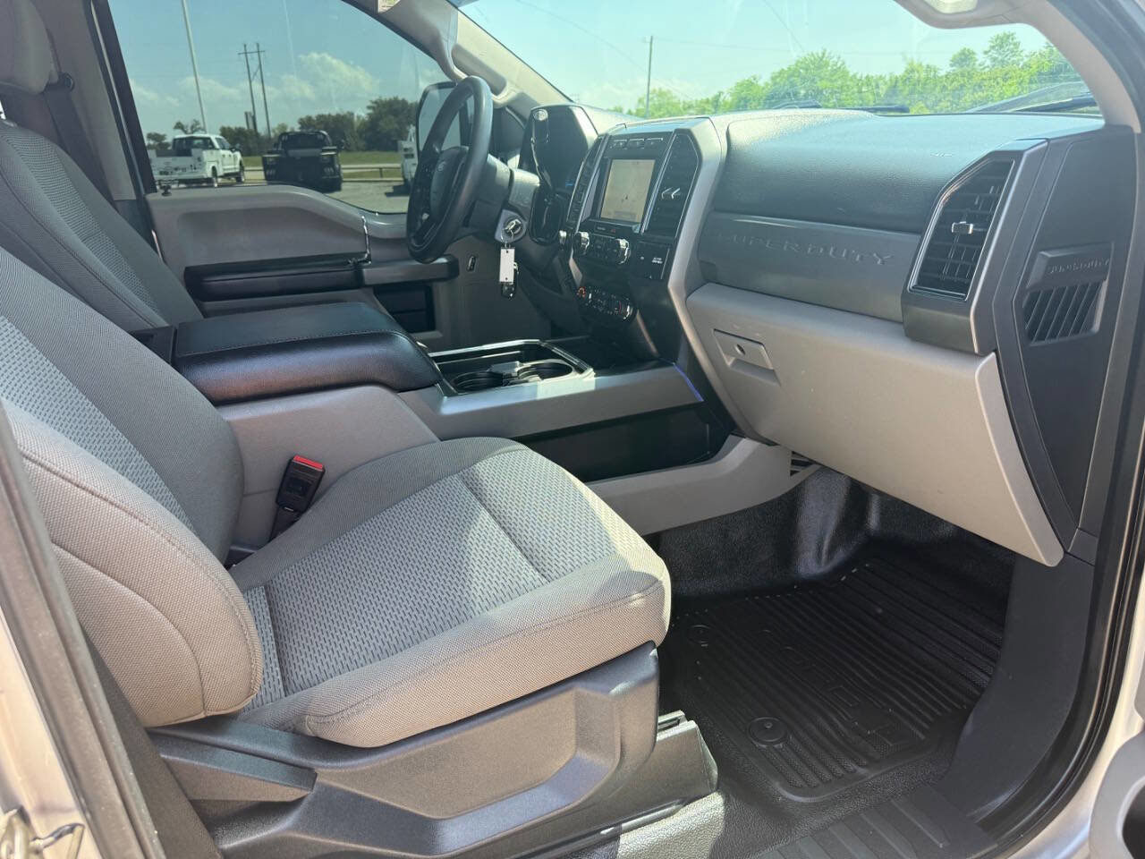 Used 2022 Ford F350 XLT w/ XLT Premium Package AWD/4WD image 38