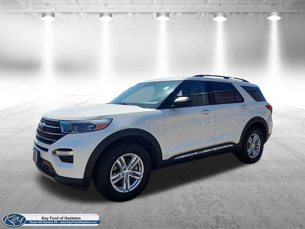 Used 2022 Ford Explorer XLT w/ Equipment Group 202A AWD/4WD image 7