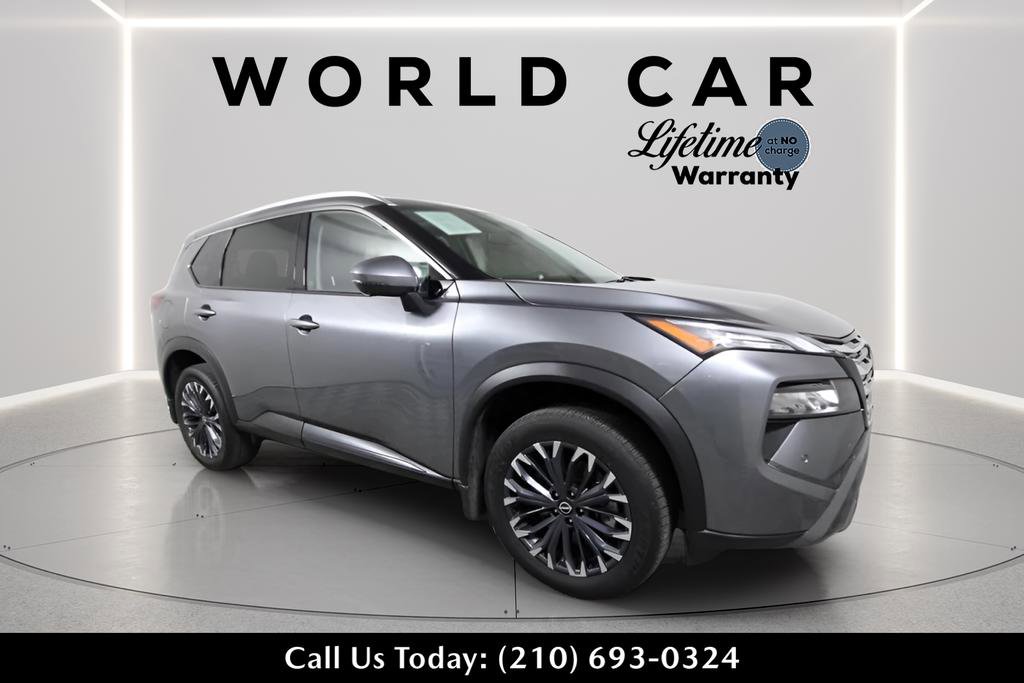 Used 2025 Nissan Rogue SL w/ Tech Package FWD image 5