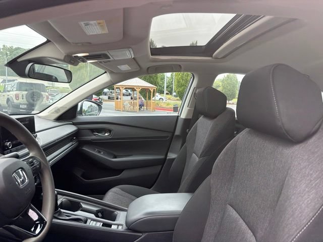 Used 2023 Honda Accord EX image 13