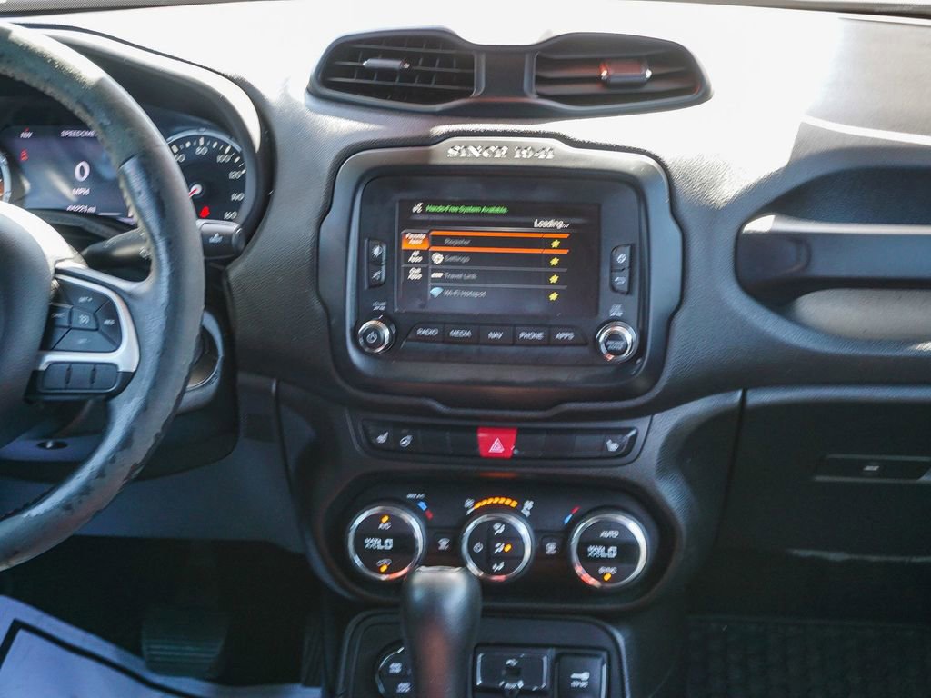 Used 2017 Jeep Renegade Trailhawk w/ Premium Trailhawk Package AWD/4WD image 15