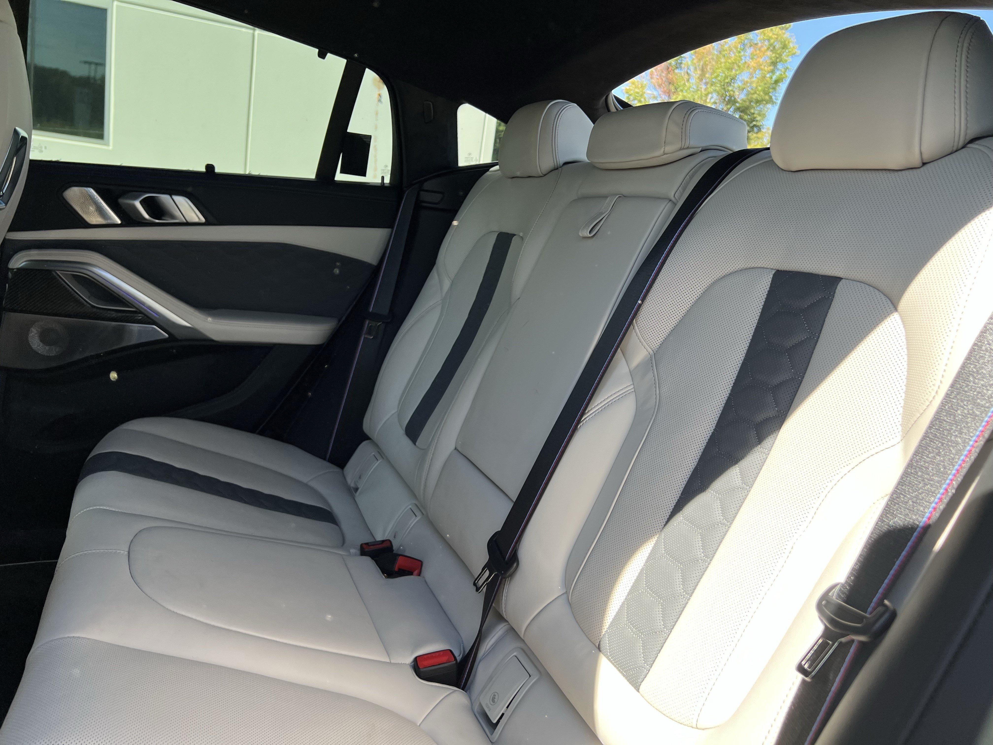Used 2025 BMW X6 M Competition w/ Executive Package AWD/4WD image 34