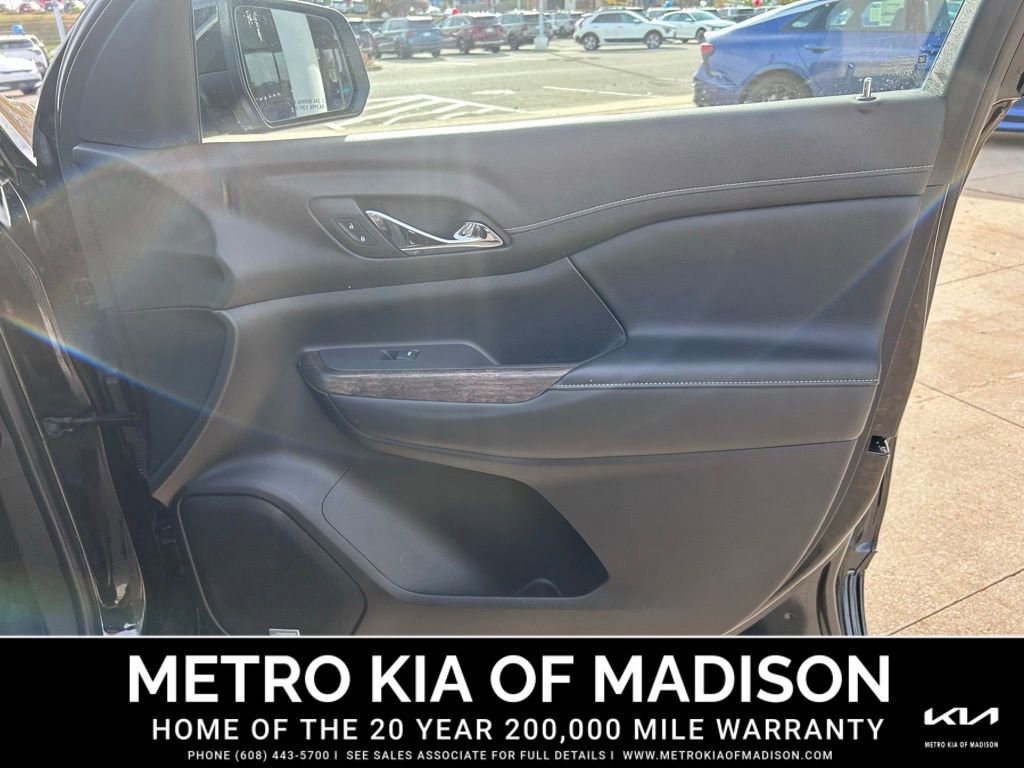 Used 2020 GMC Acadia Denali w/ Technology Package image 47