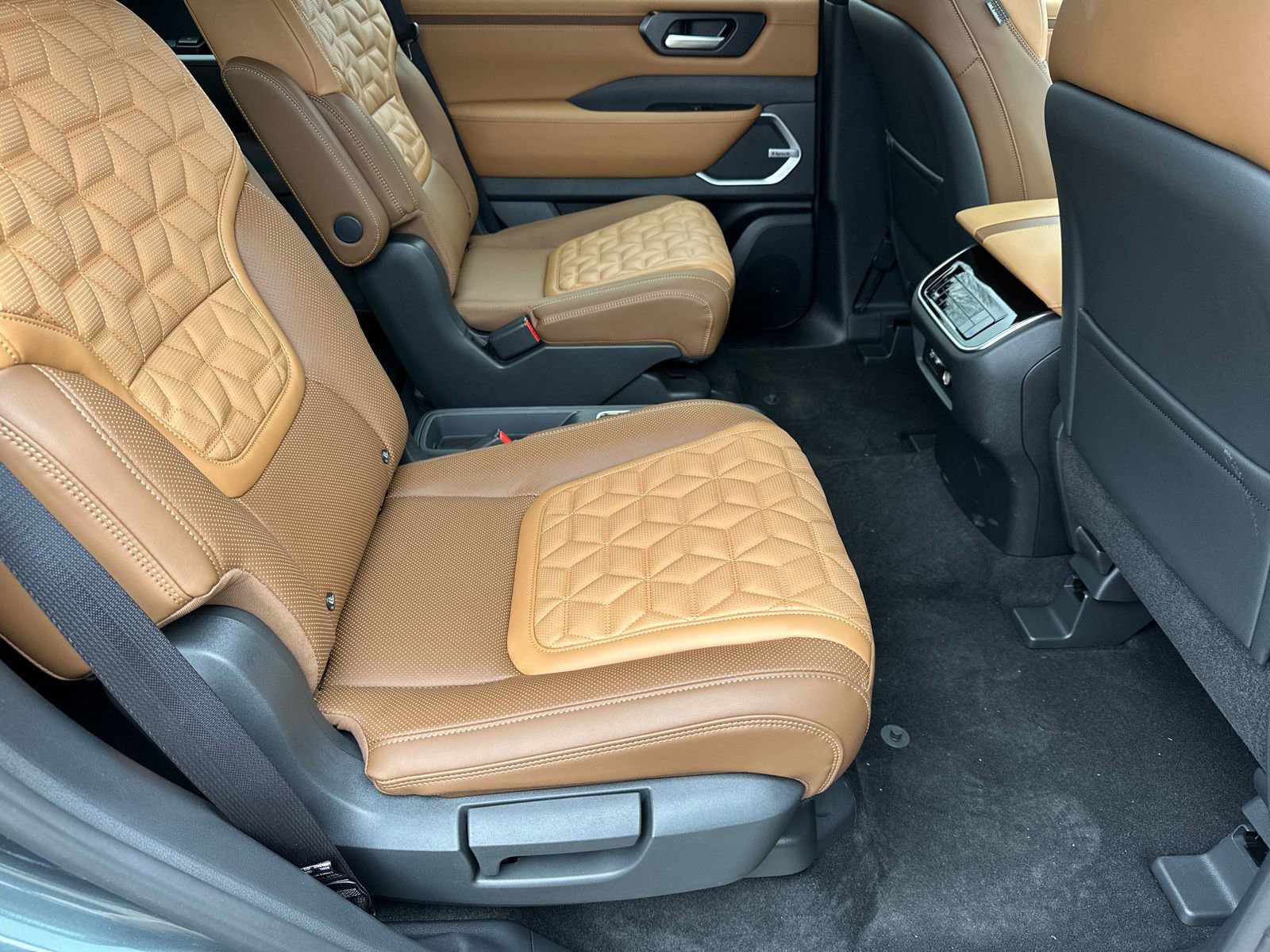 New 2026 Nissan Armada Platinum Reserve image 16