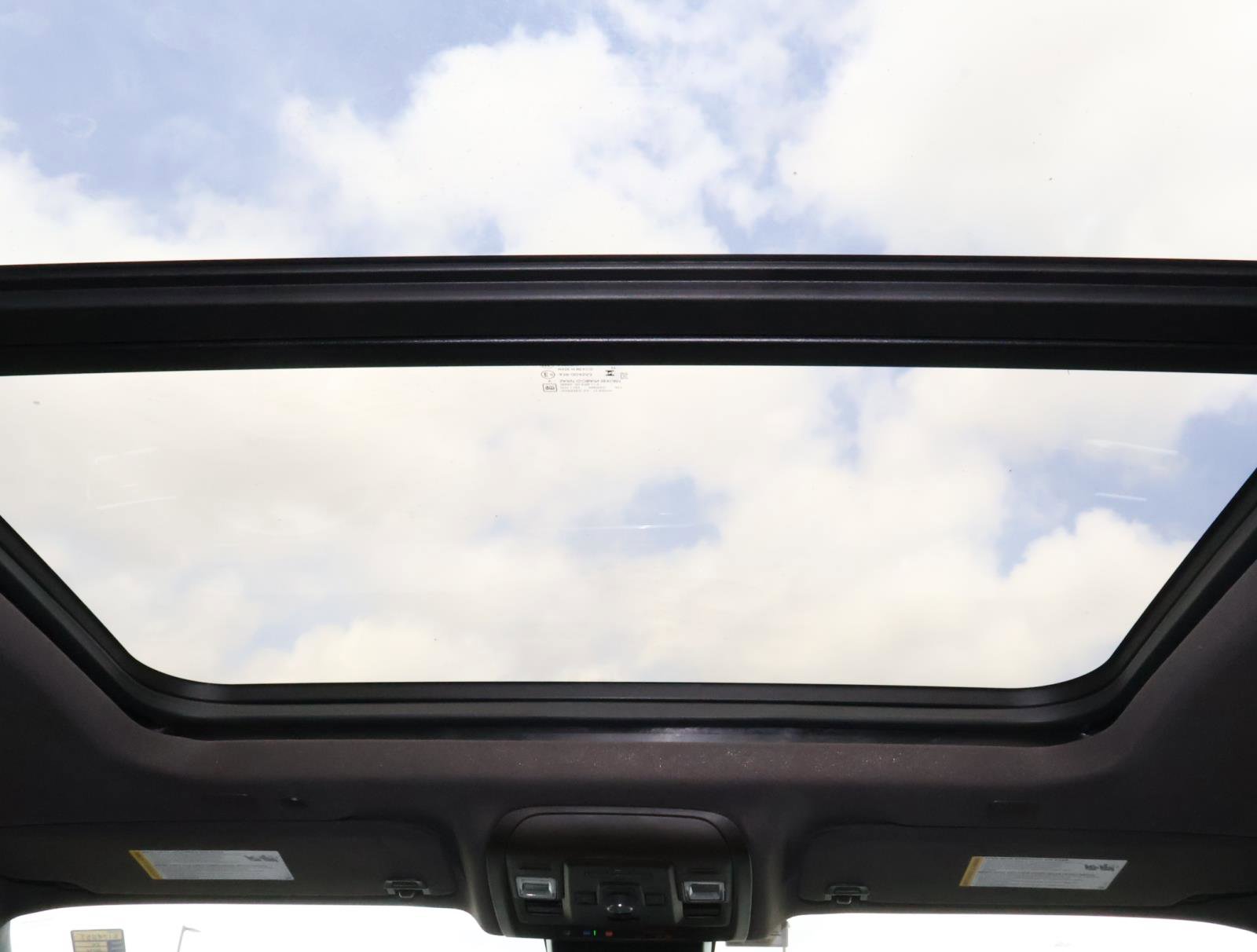 Used 2024 GMC Yukon XL Denali w/ Max Trailering Package image 13