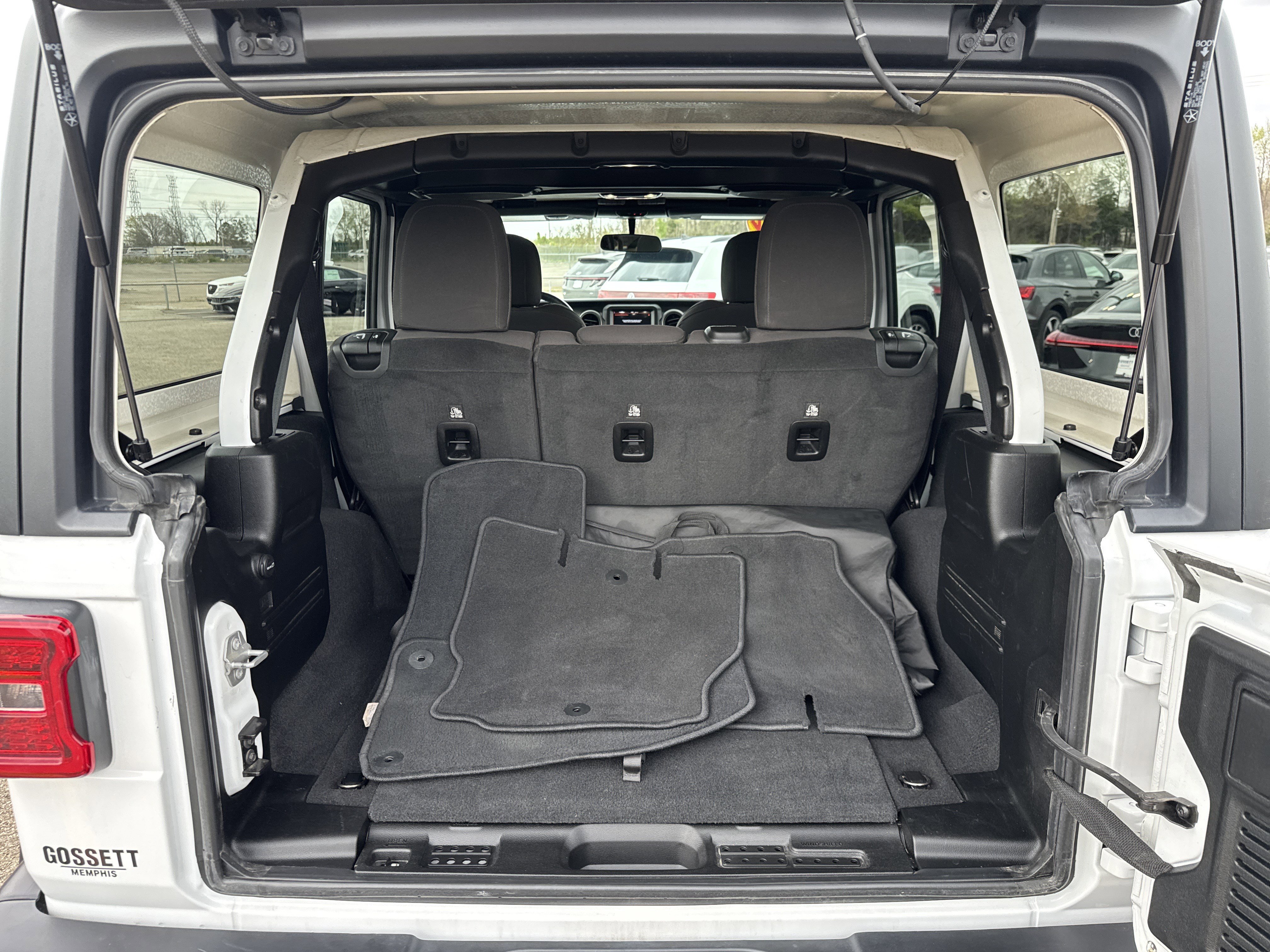 Used 2022 Jeep Wrangler Unlimited Sport image 8