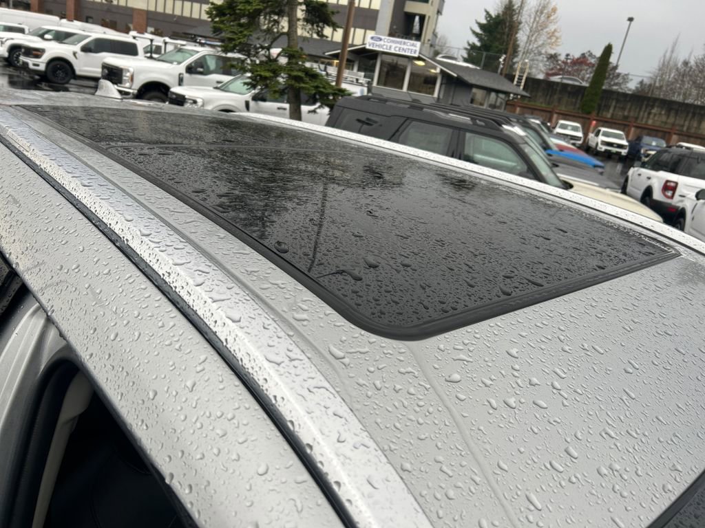 Used 2022 Toyota Highlander Platinum image 28