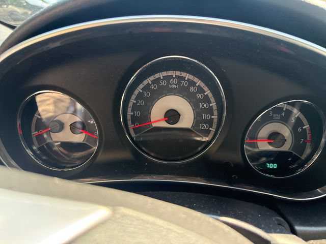 Used 2012 Chrysler 200 Limited w/ Sun/Sound Group FWD image 18